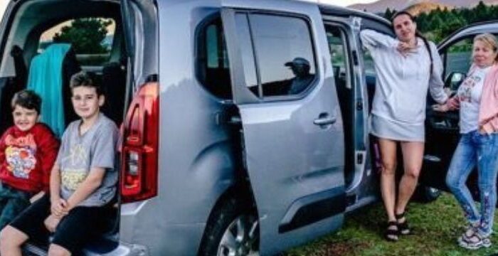 games to play in the car