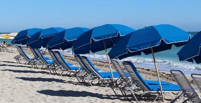 tommy bahama umbrella